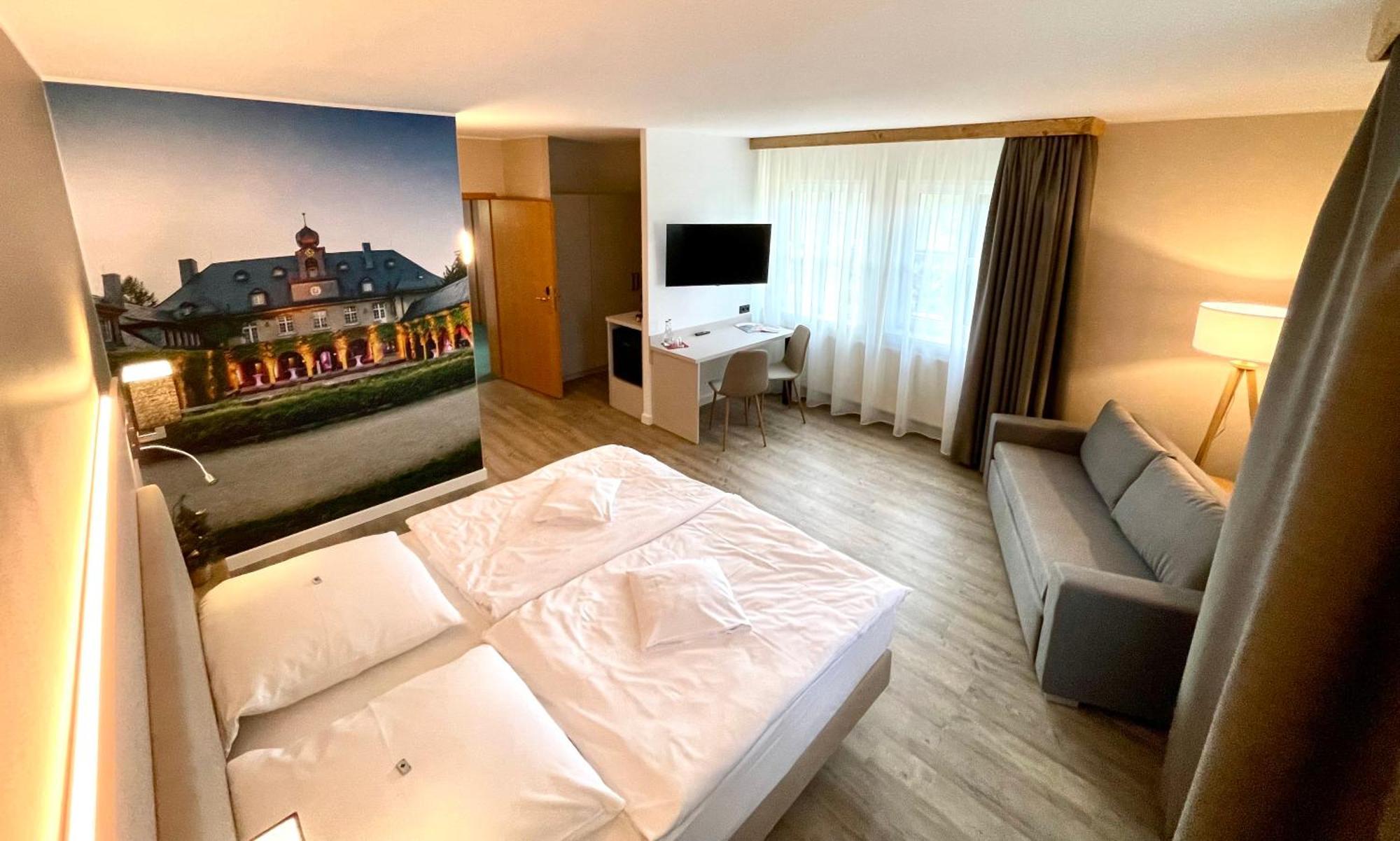 Hotel & Restaurant Bergfried Saalfeld Saale Zewnętrze zdjęcie